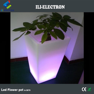Chiny Dostawca LED zewnętrzny oświetlony oświetlony kwadratowy roślinny garnek 80000h żywotność baterii