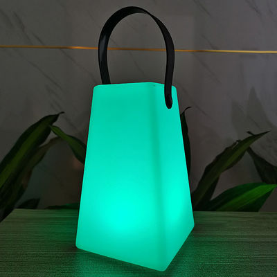 Lampa ozdobna do ogrodu LED Plastikowa zmieniająca kolor wodoodporna ze zdalnym sterownikiem