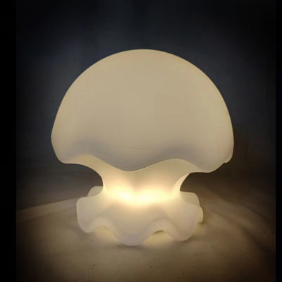 Lampa przy łóżku o zmieniającym kolorze, w stylu meduza