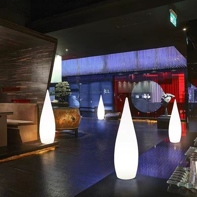 Plastikowe żarówki Led Lampa podłogowa Dekoracja ogrodowa na zewnątrz