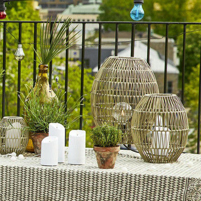 IP44 LED Rattan Standing Lamp Shade Do Ogrodu Basenu