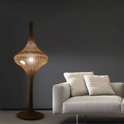 Nowoczesna stojąca lampa podłogowa z rotanu E27 Baza dla salonu hotelowego