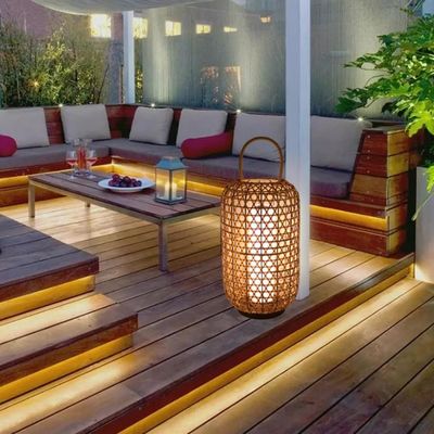 Lampa podłogowa wodoszczelna z rotanu, lampa stojąca z wątroby na balkon.