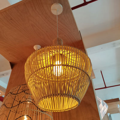 Ręcznie wykonana Wicker Rattan Pendant Chandelier 150 stopni Beam Angle Switch Control