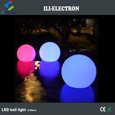 Powierzchnia basenu, plastikowa kula oświetlenia LED