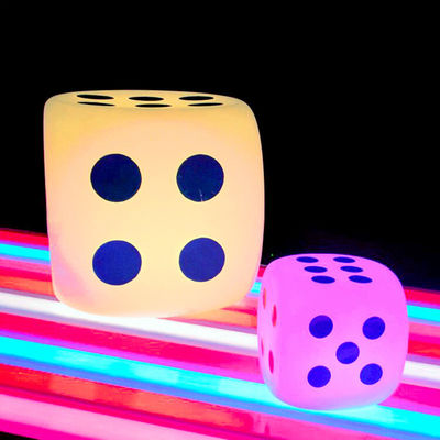 Wodoszczelny plastik Glow Cube Dice Infarad Remote Control