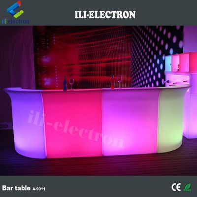 Odległe kolorowe oświetlone LED świecący kącik bar do ogrodu