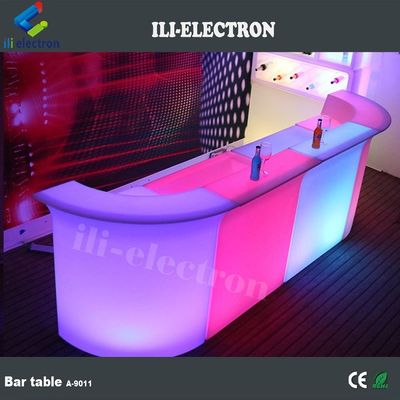 Odległe kolorowe oświetlone LED świecący kącik bar do ogrodu