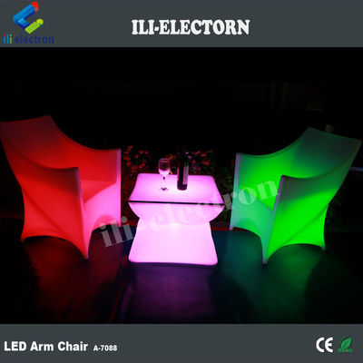 100% PE Plastikowa, ładowalna, oświetlona kolorem RGB, kanapa LED