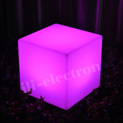 PE plastikowy zmieniający kolor oświetlony Solid LED Glow Cubes
