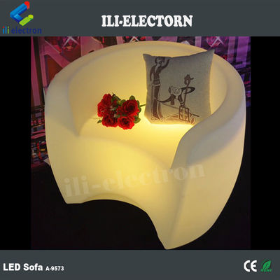 Komercyjne meble LED z plastiku PE, oświetlone sofy LED