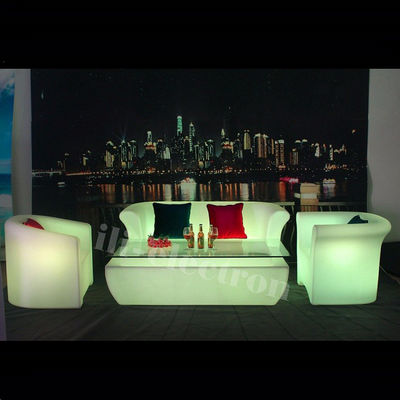 Sofa z plastikowym LED, kanapa do wynajęcia.