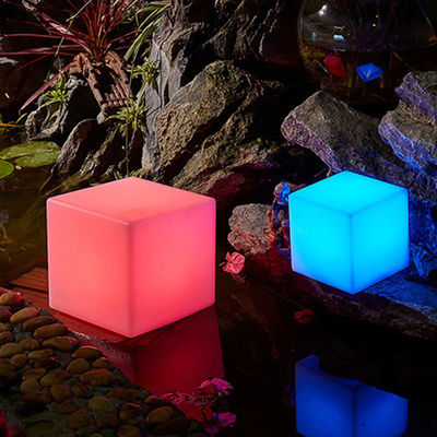 Długowłosowe sterowanie LED Kubu Nocne światło Oświetlone RGB zmieniające kolor Akumulator ładowalny