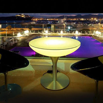 Komercyjny LED Light Cocktail Table, Oświetlony Bar Table Wireless For Party