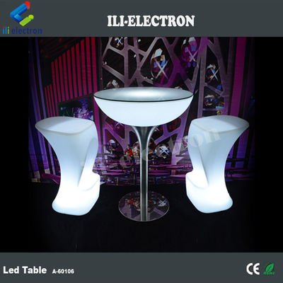 Komercyjny LED Light Cocktail Table, Oświetlony Bar Table Wireless For Party