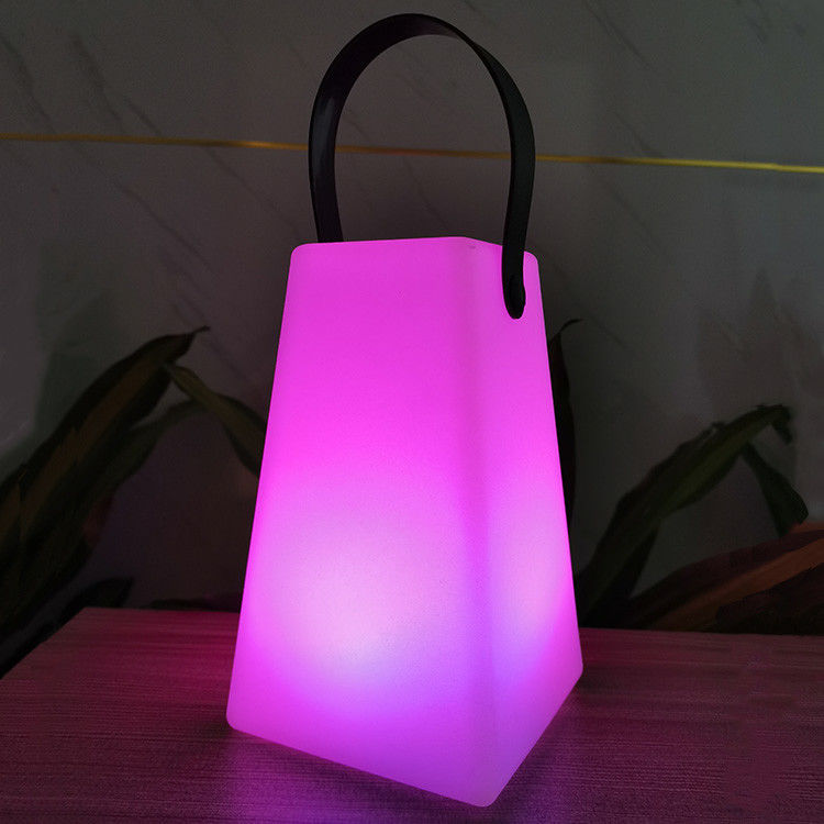 Lampa LED przenośna, bezprzewodowa, kolorowa do biwakowania
