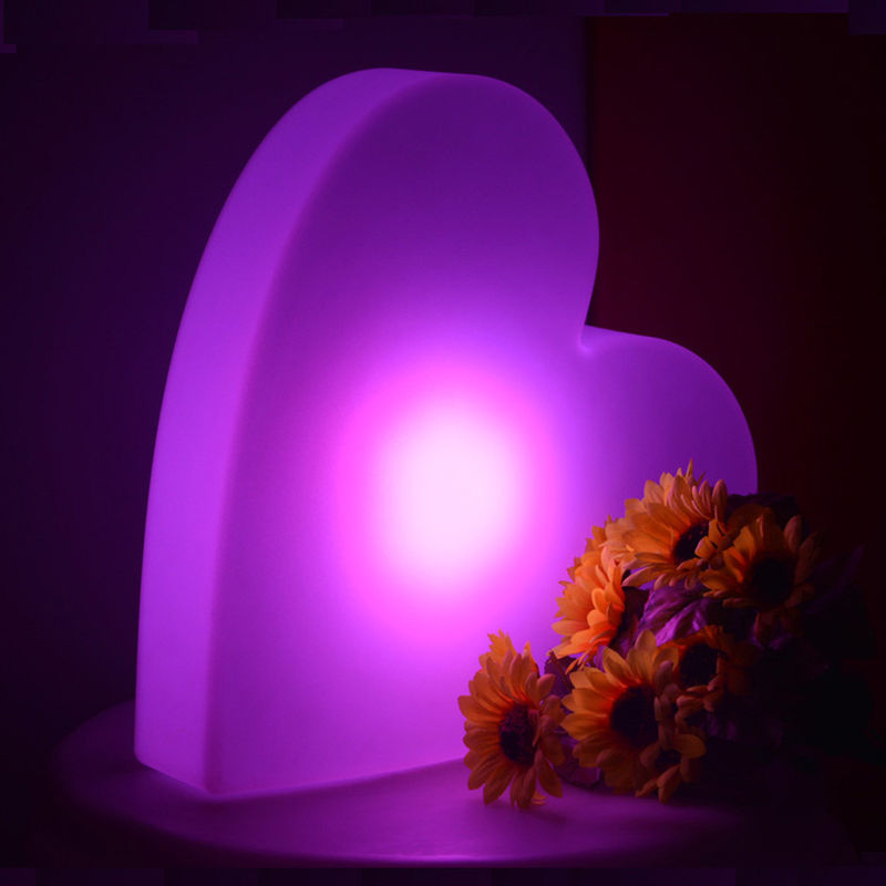 Plastikowe lampy do basenu, lampy LED do serca kolorowe zmieniające się ładowalne