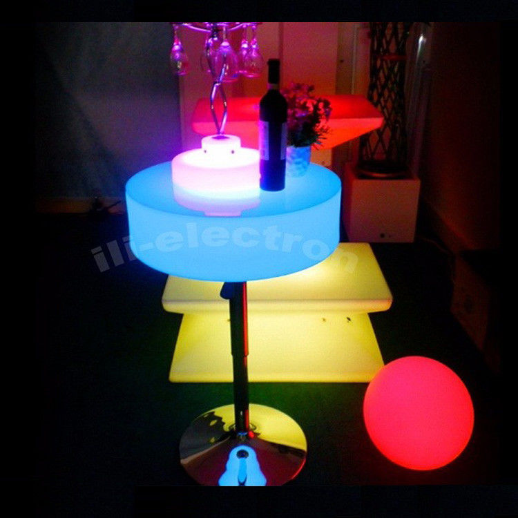 Plastikowy LED Light Cocktail Table, Light Up Bar Table 16 kolorystyczne OEM